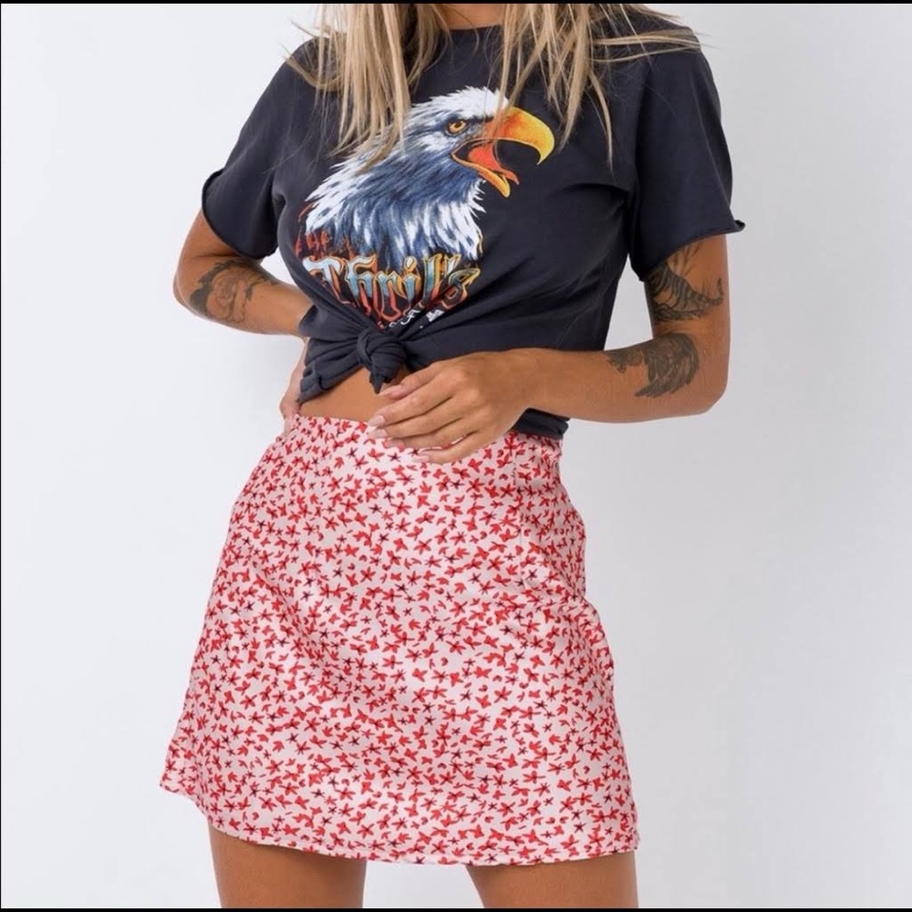 Princess Polly The Joan Mini Skirt Women's Size 4 US Pink Satin Floral Print